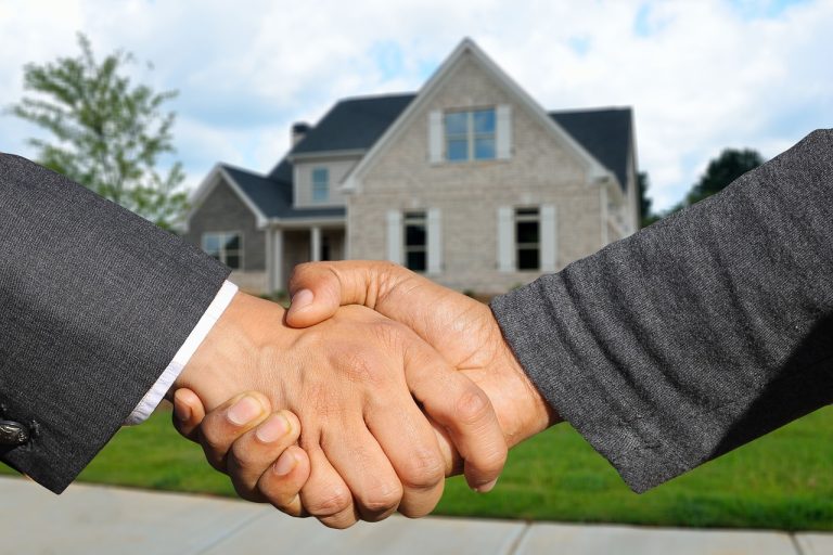 How to become a real estate agent in dubai